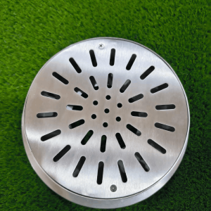 STAINLESS STEEL ROOF DRAIN
